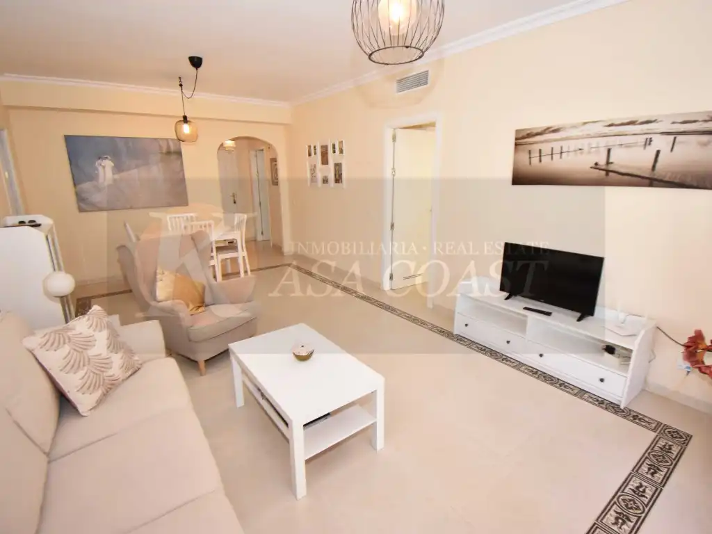 Living room of Flat for sale in Fuengirola  with Air Conditioner, Private garden and Terrace