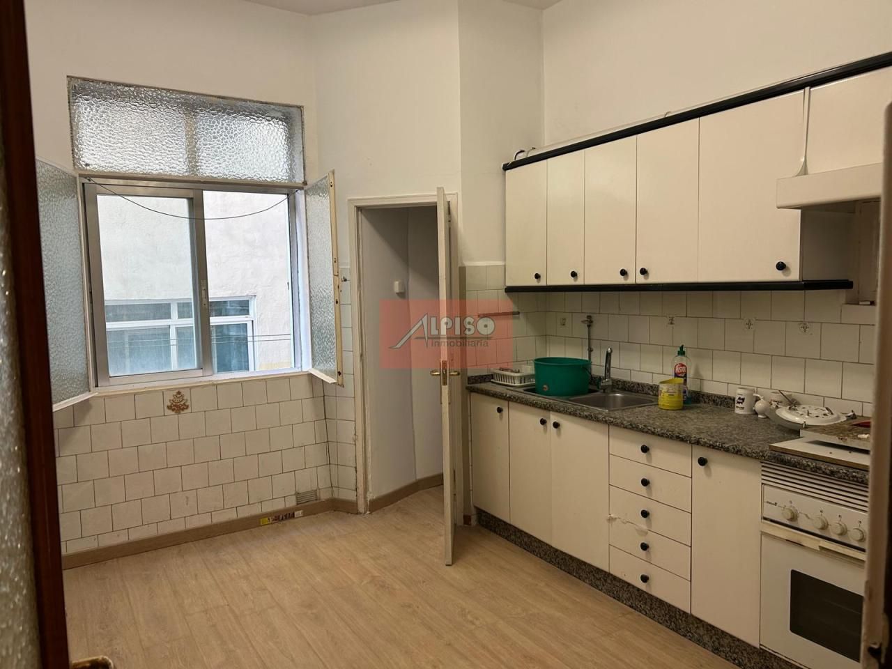 Kitchen of Flat for sale in Ourense Capital   with Heating
