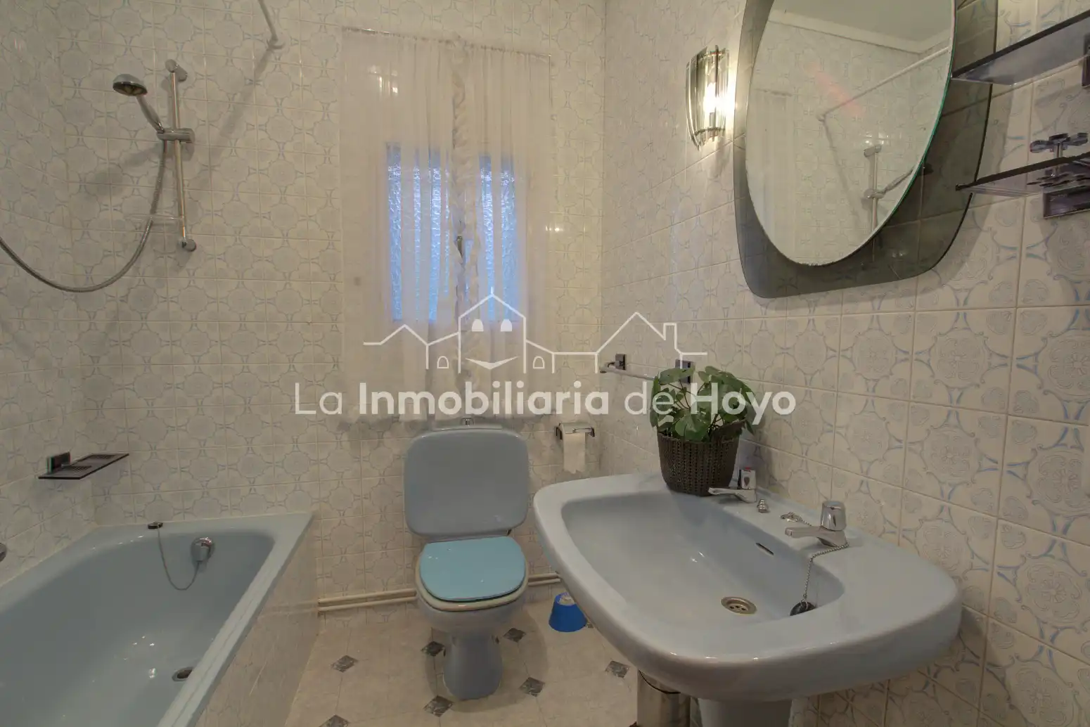 Bany de Casa o xalet en venda en Hoyo de Manzanares amb Calefacció, Jardí privat i Terrassa