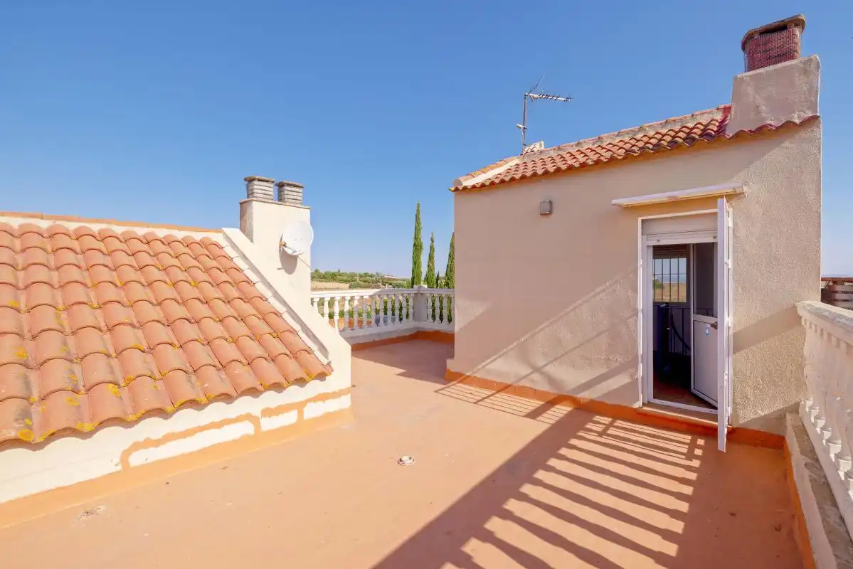 Terraza de Casa adosada en venta en Valencina de la Concepción con Aire acondicionado, Calefacción y Terraza