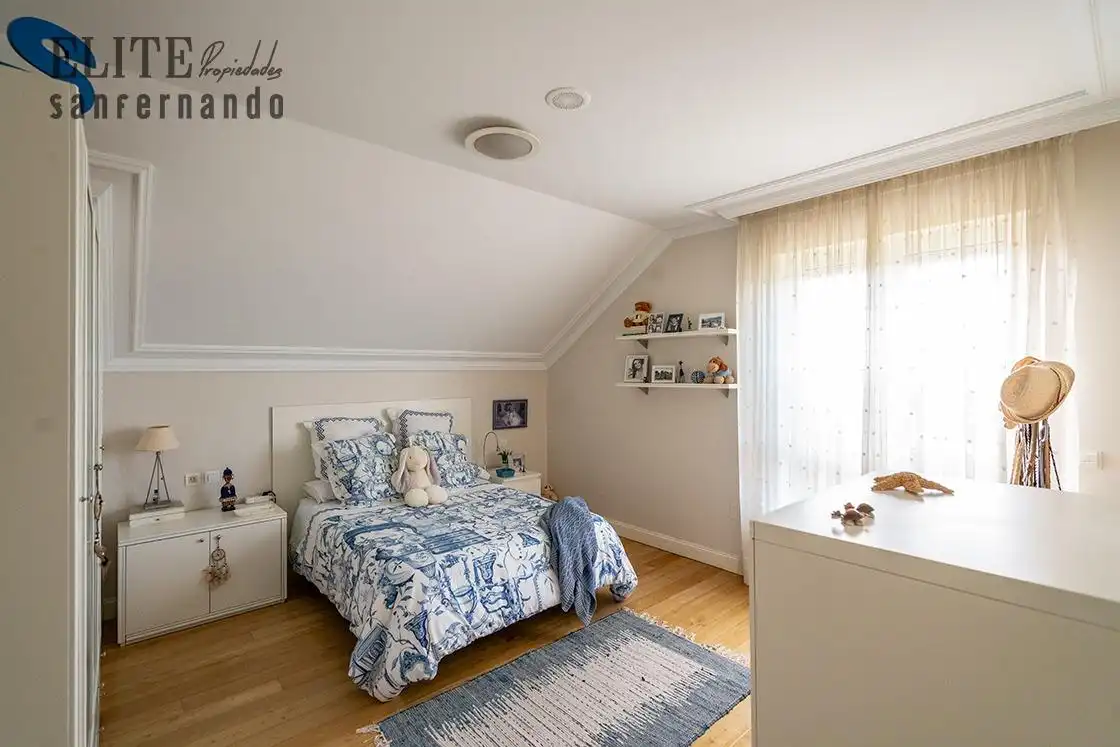 Habitación de Casa o chalet en venta en Piélagos con Calefacción, Jardín privado y Trastero