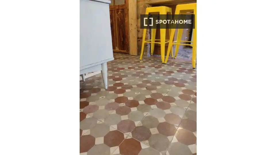 Exterior view of Flat for rent in Valencia  with Air Conditioner, Heating and Furnished
