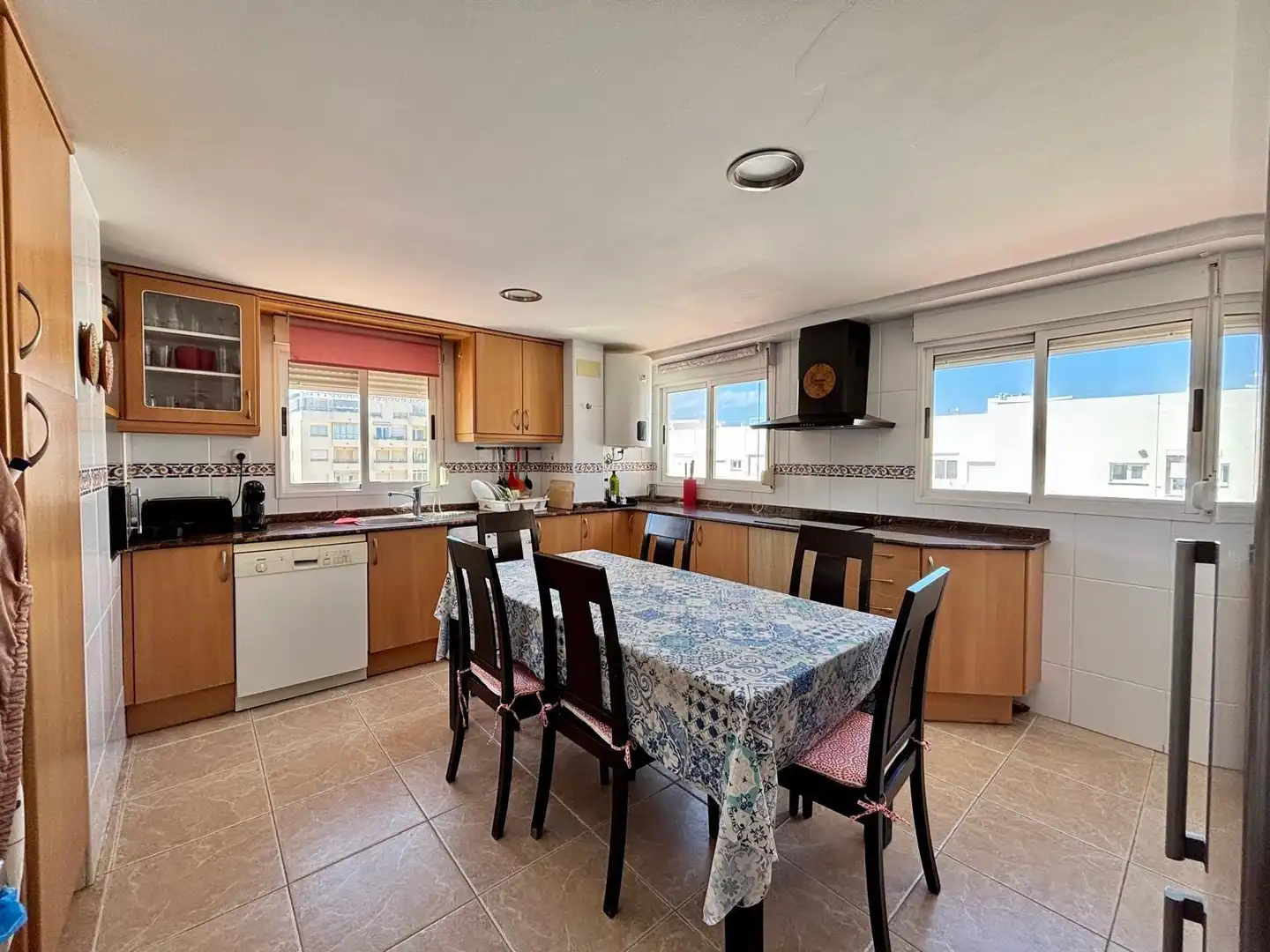 Cuina de Apartament en venda en Gandia amb Aire condicionat, Jardí privat i Terrassa