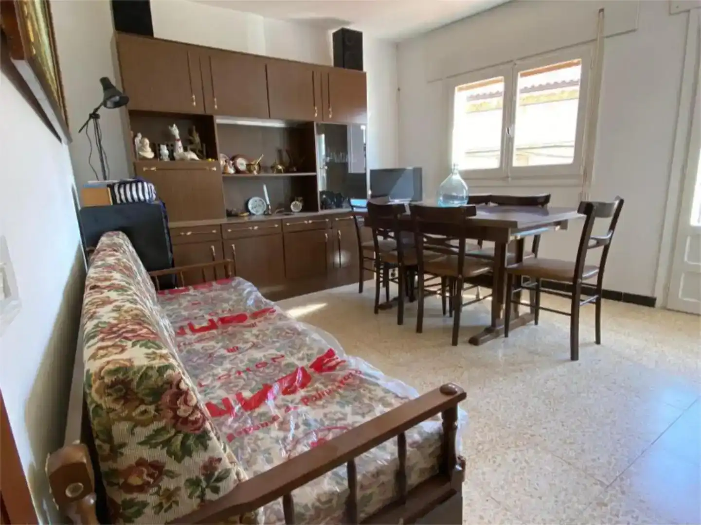 Sala de estar de Piso en venta en Alcubilla de Avellaneda con Trastero, Amueblado y Balcón