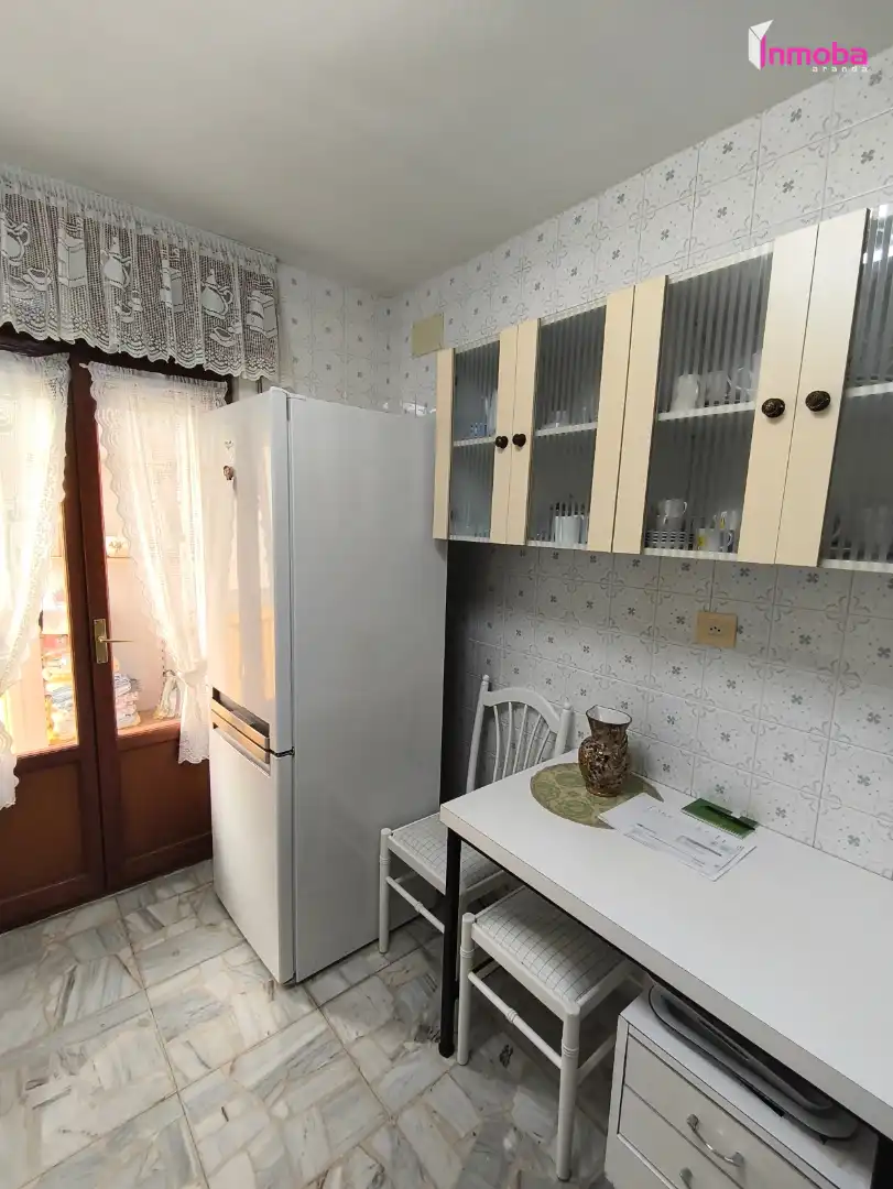 Cocina de Piso en venta en Aranda de Duero con Calefacción, Parquet y Trastero