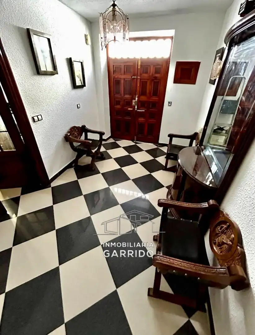 Exterior view of Houses for sale in Úbeda  with Air Conditioner, Heating and Terrace
