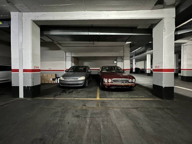 Garaje en Venta en Baldrich en Barri del Centre