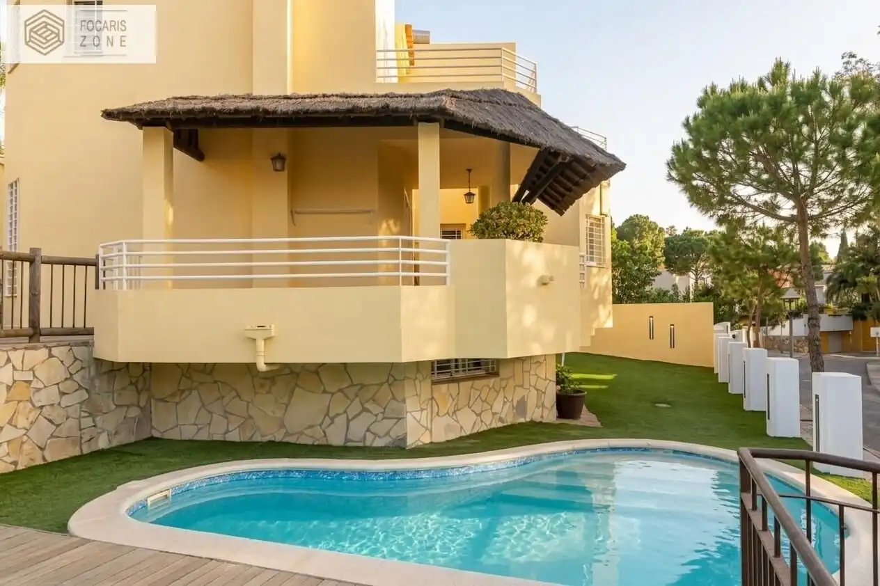 Swimming pool of Houses for sale in Torremolinos  with Air Conditioner, Private garden and Terrace