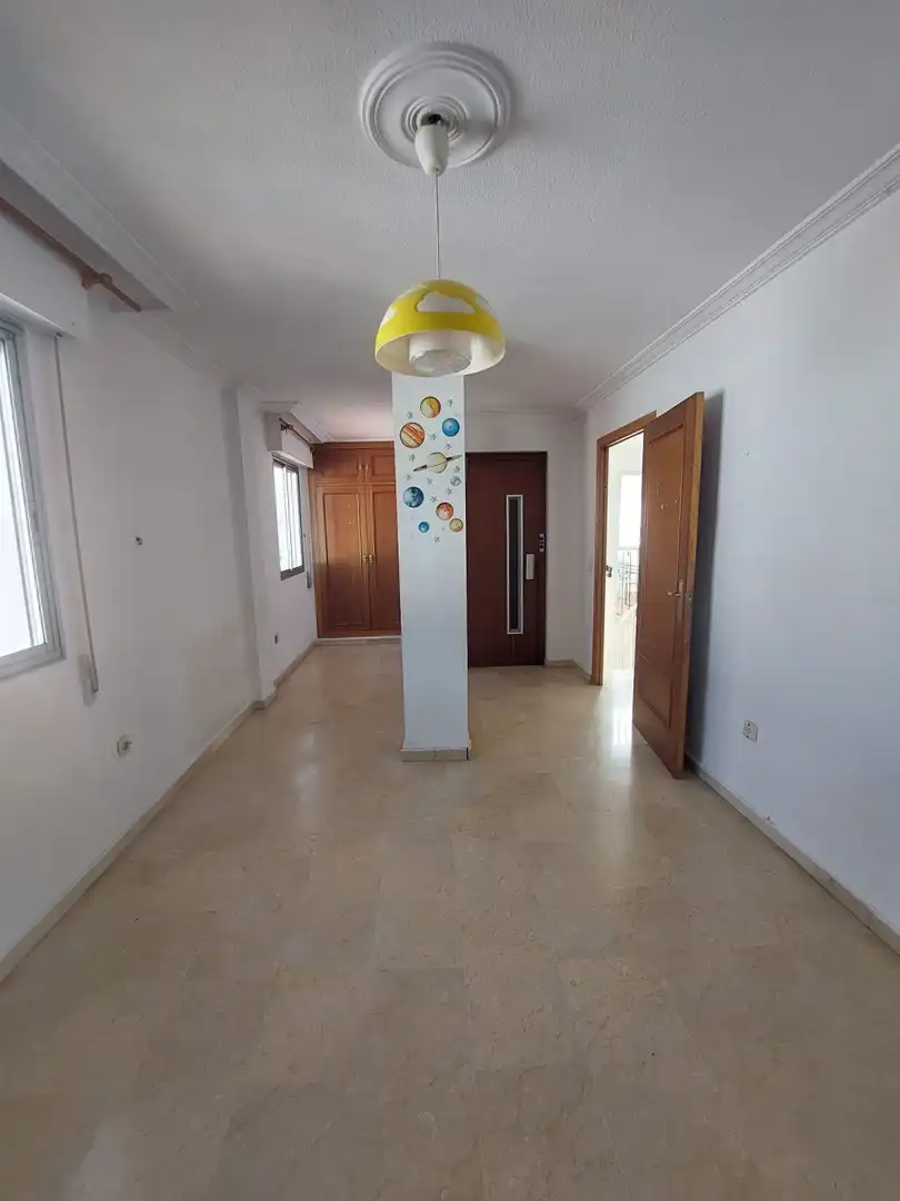 Houses for sale in Sevilla  with Air Conditioner, Terrace and Storage room