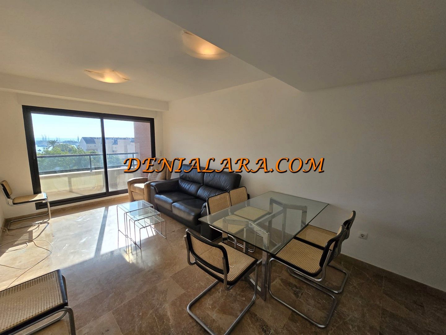 Sala d'estar de Pis de lloguer en Dénia amb Aire condicionat, Calefacció i Forn