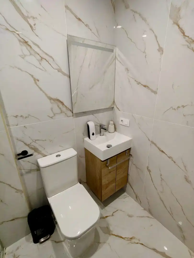 Baño de Apartamento en venta en Puerto de la Cruz con Amueblado, Lavadora y Microondas