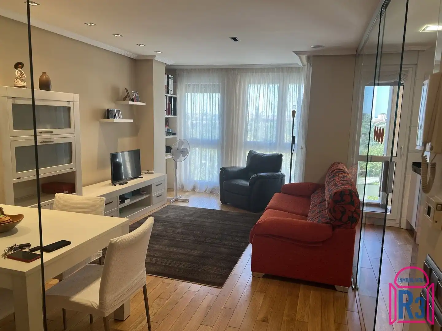 Sala de estar de Apartamento en venta en León Capital  con Calefacción, Terraza y Trastero