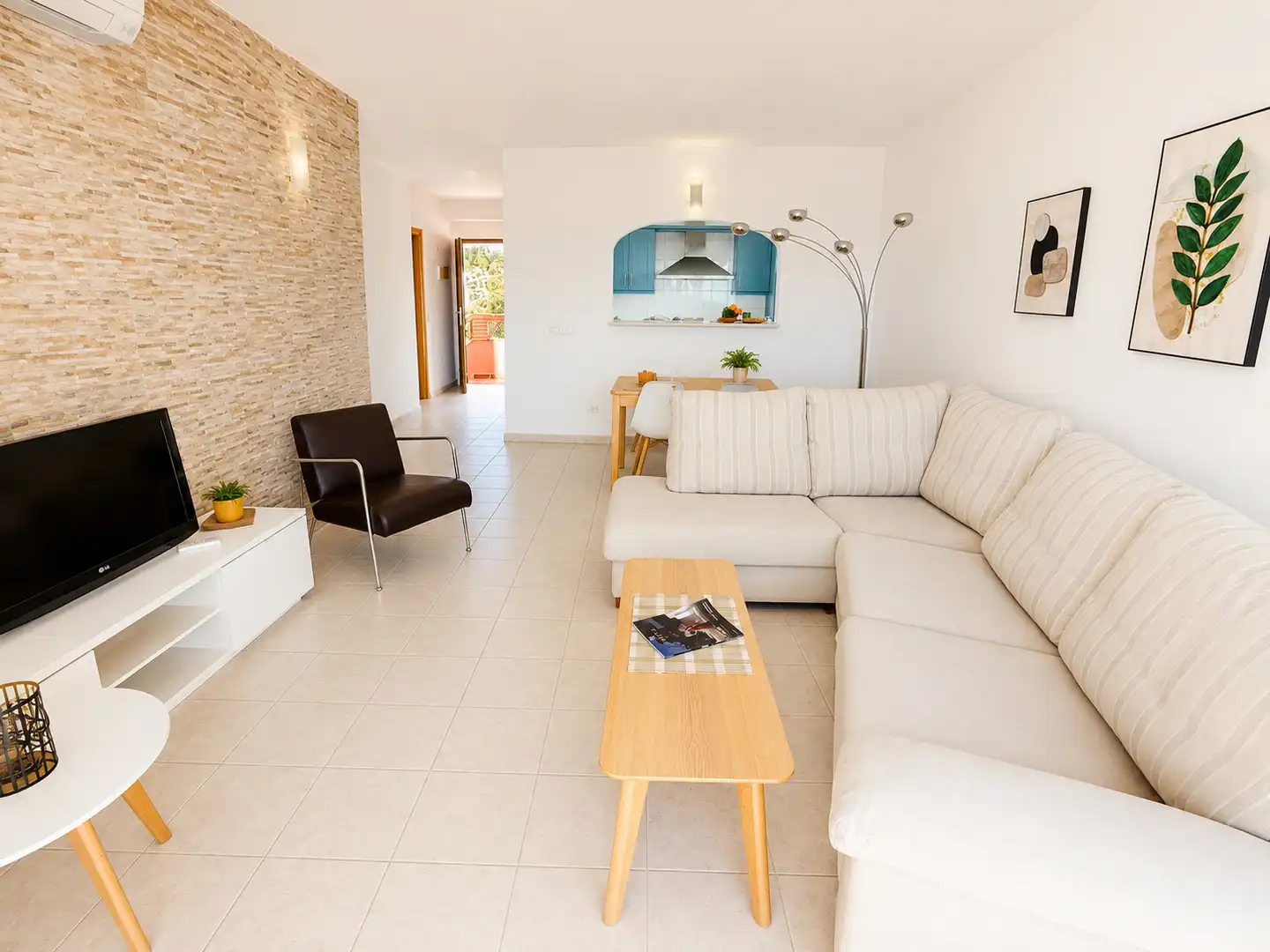 Living room of Attic for rent in Benalmádena  with Air Conditioner, Terrace and Furnished