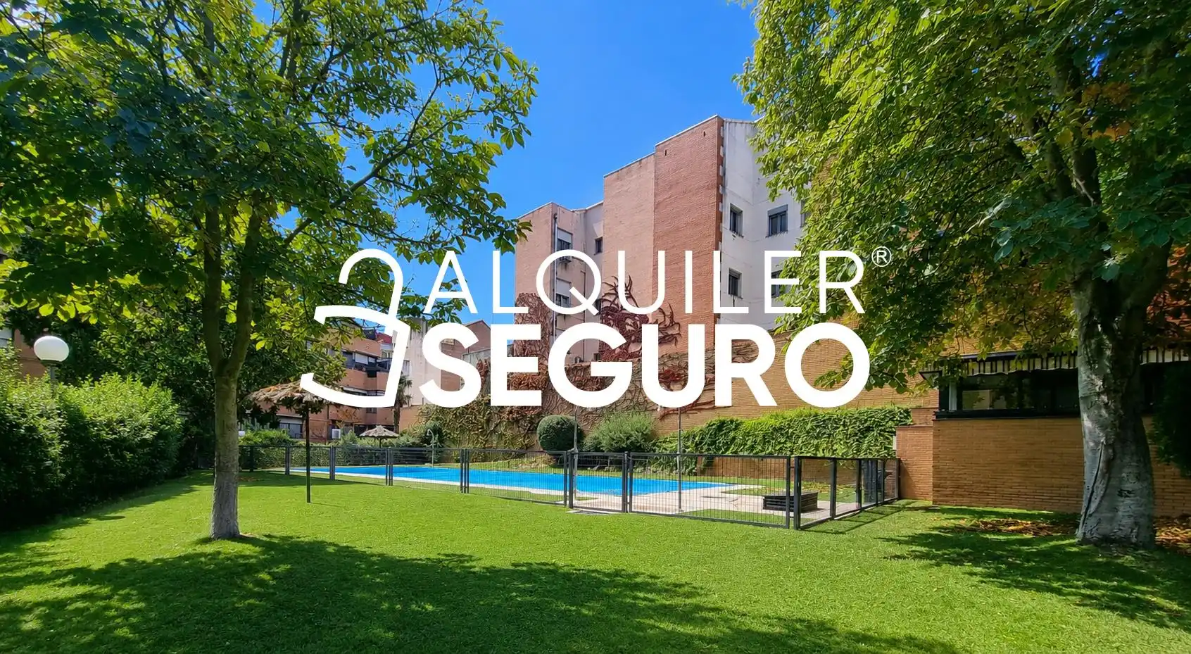 Außenansicht von Wohnung zur Miete in Majadahonda mit Heizung, Terrasse und Abstellraum