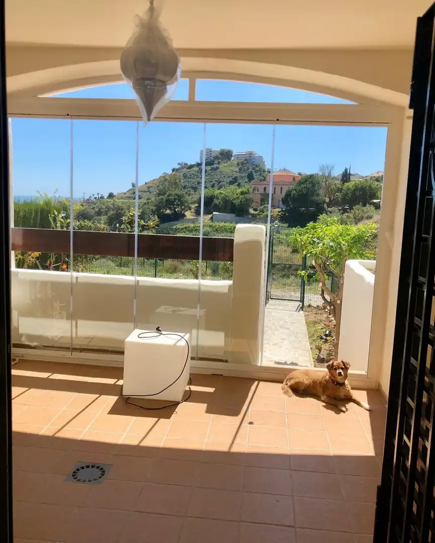 Außenansicht von Maisonette zum Verkauf in Benalmádena mit Klimaanlage, Privatgarten und Terrasse