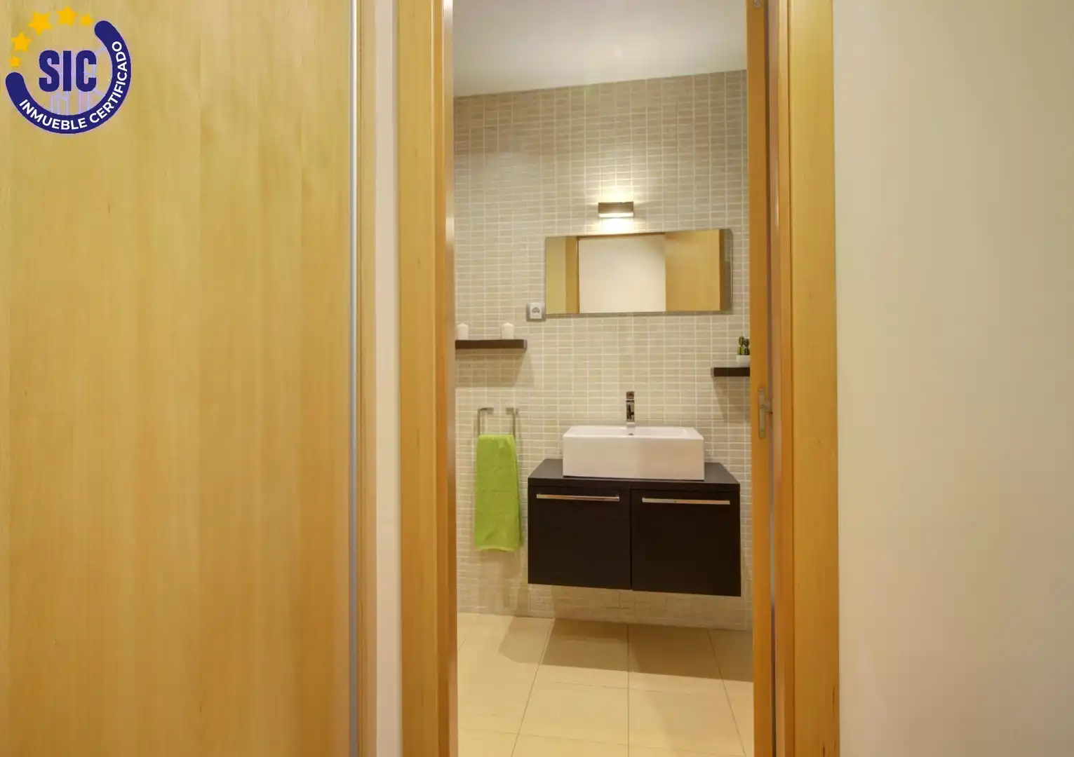 Baño de Piso en venta en Almenara con Parquet, Trastero y Amueblado