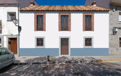 Vista exterior de Pis en venda en El Escorial amb Terrassa i Balcó