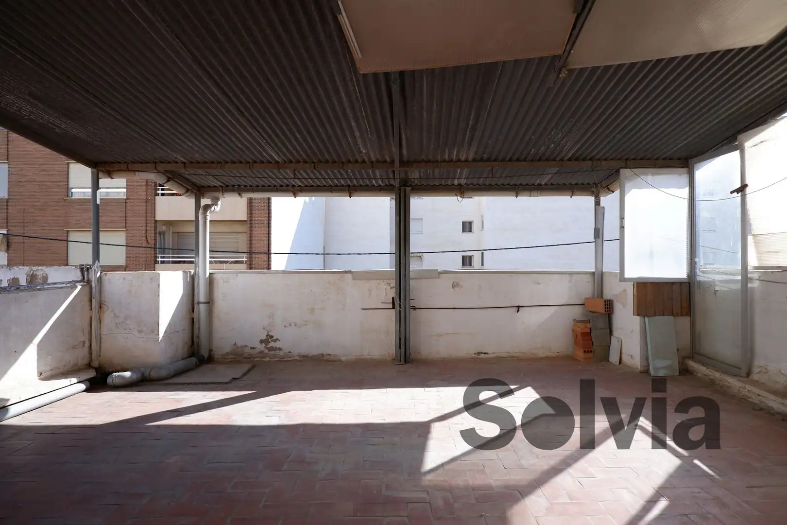 Casa adosada en venta en Sagunto / Sagunt con Terraza y Balcón