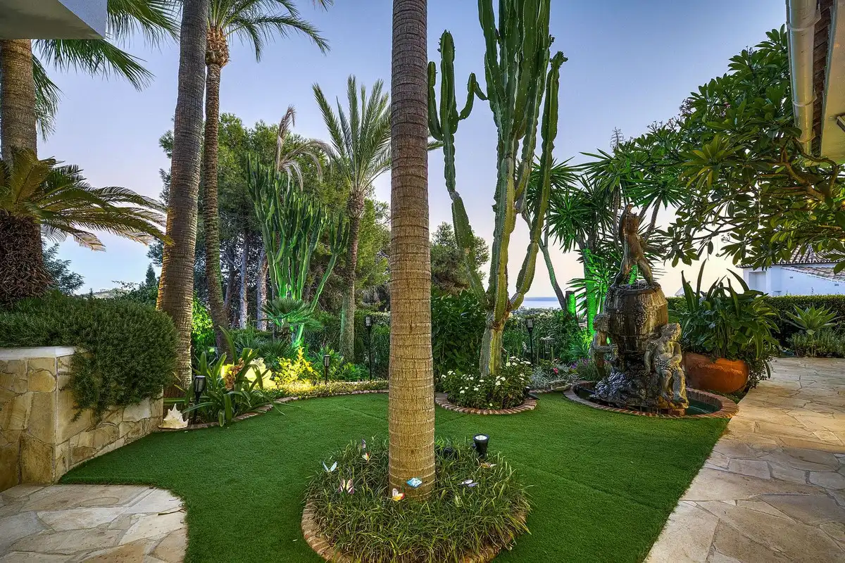 Garden of Detached homes for sale in Marbella  with Air Conditioner, Terrace and Storage room