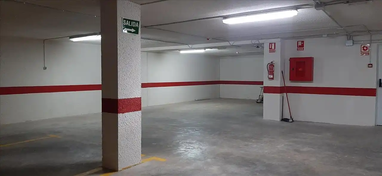 Parking of Garage for sale in Manises