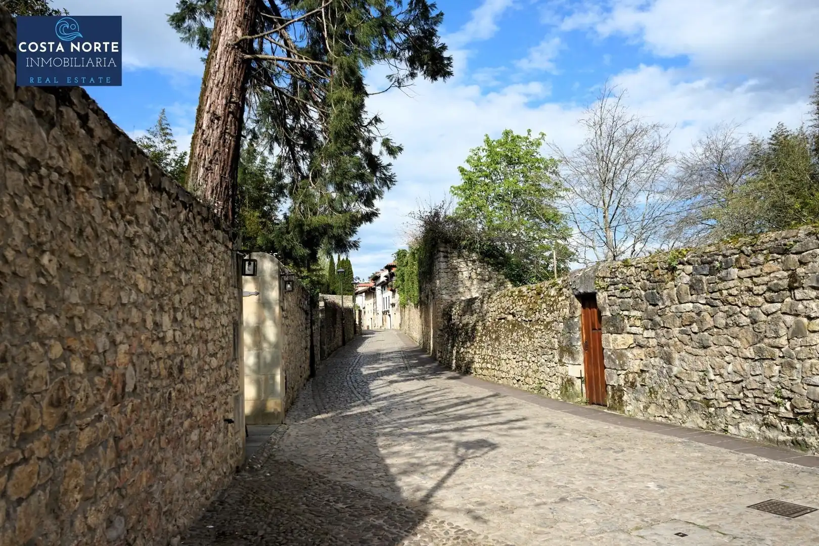 Edificio en venta en CARRERA, 17, Santillana del Mar