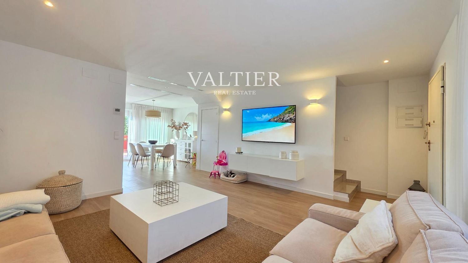 Sala de estar de Casa o chalet en venta en Almoines con Aire acondicionado, Terraza y Piscina