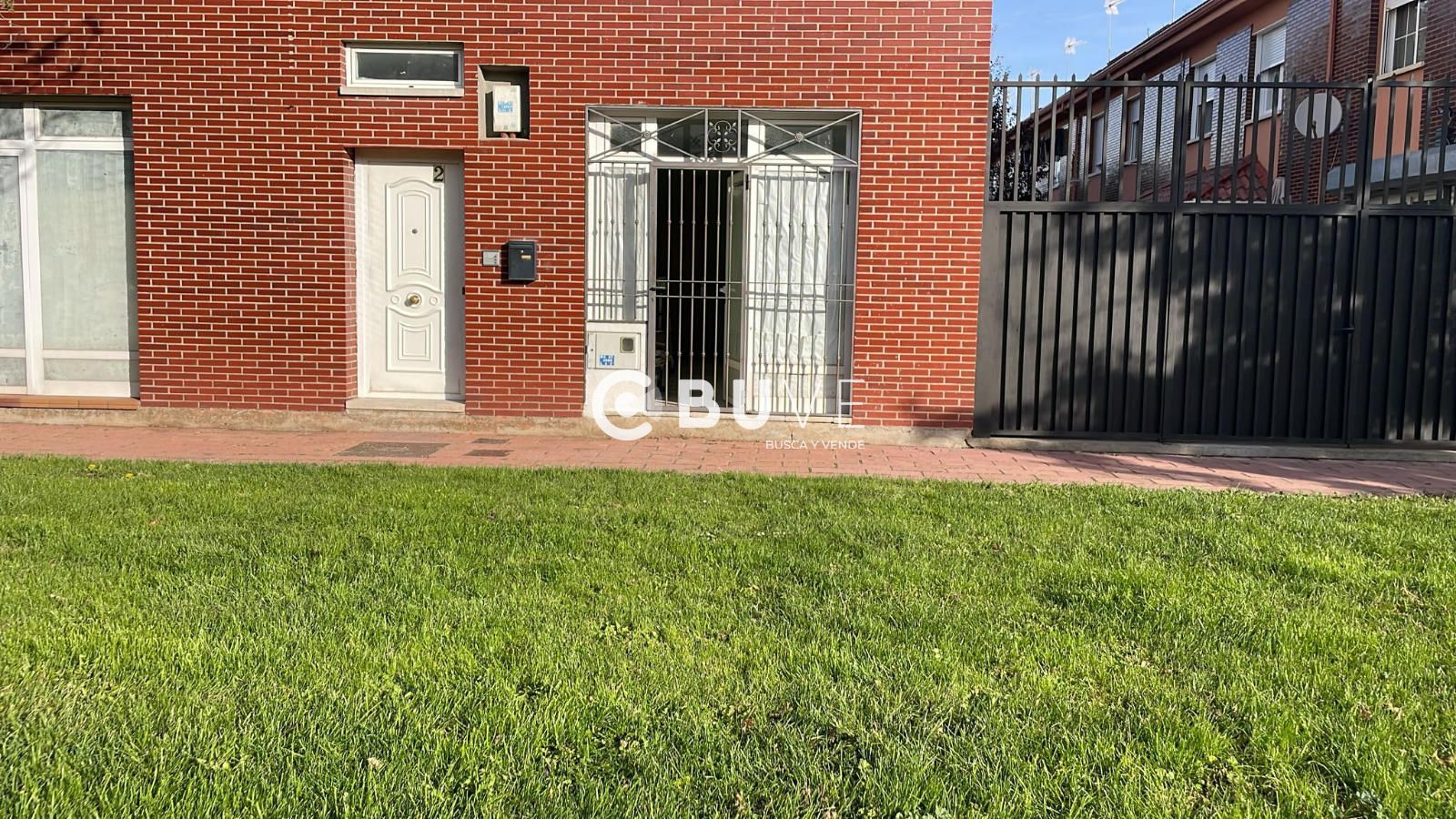 Exterior view of Flat for sale in Valladolid Capital  with Heating