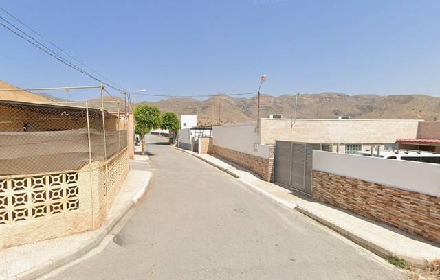 Casa adosada en Venta en Vícar Pueblo