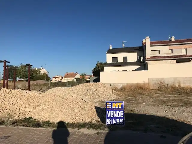 Terreny residencial en venda a Cuéllar