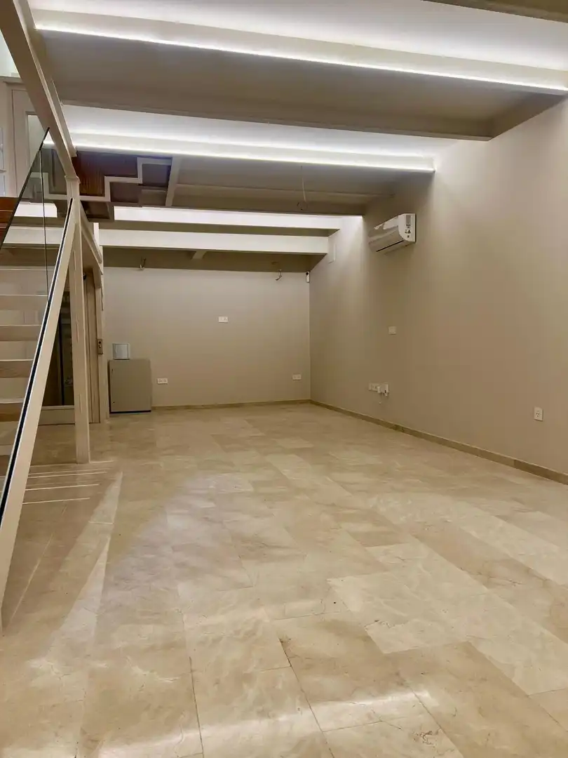 Dúplex de alquiler en Granada con Aire acondicionado y Alarma