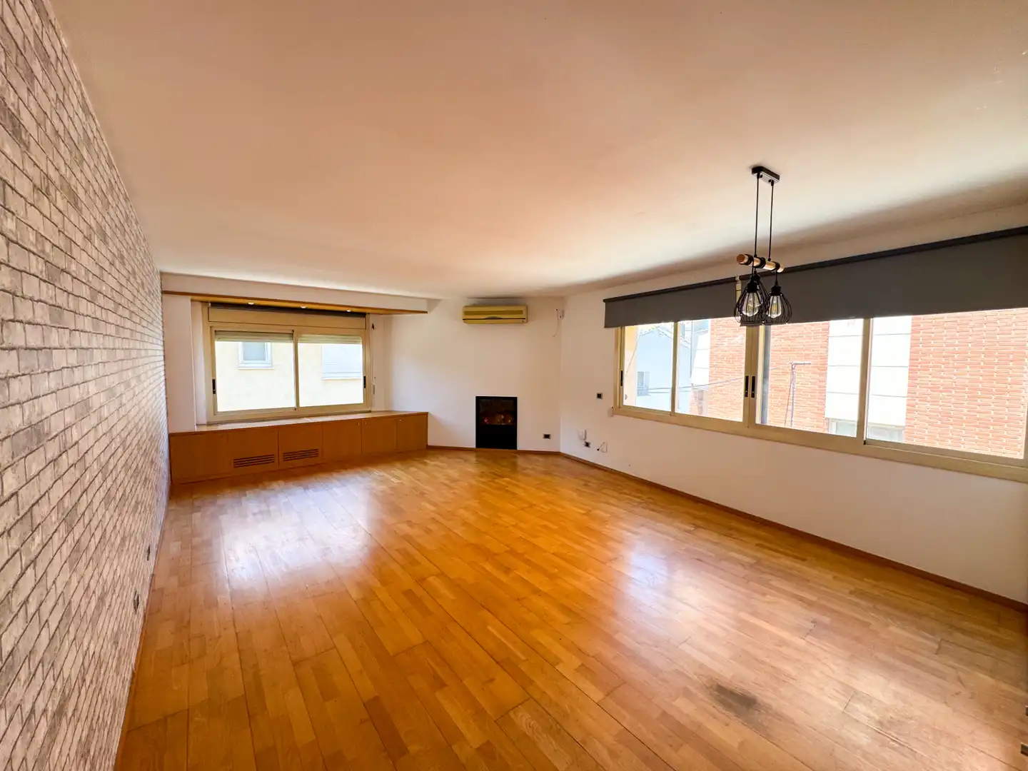 Sala de estar de Casa o chalet en venta en Sentmenat con Aire acondicionado, Calefacción y Parquet