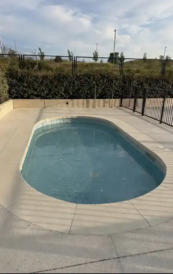 Piscina de Piso en venta en Madrid con Aire acondicionado, Jardín privado y Parquet