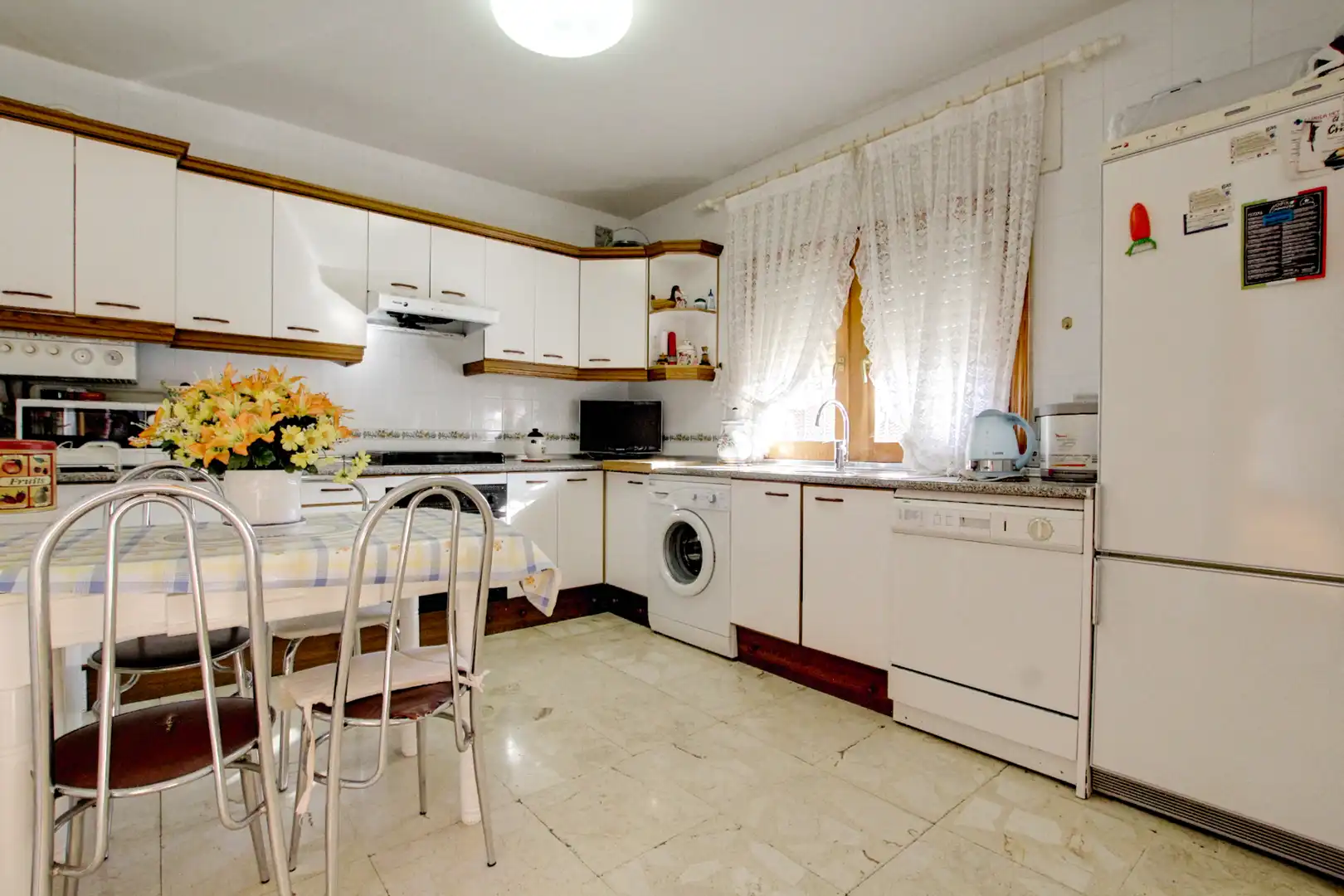 Cocina de Casa o chalet en venta en Colmenar del Arroyo con Calefacción, Jardín privado y Terraza