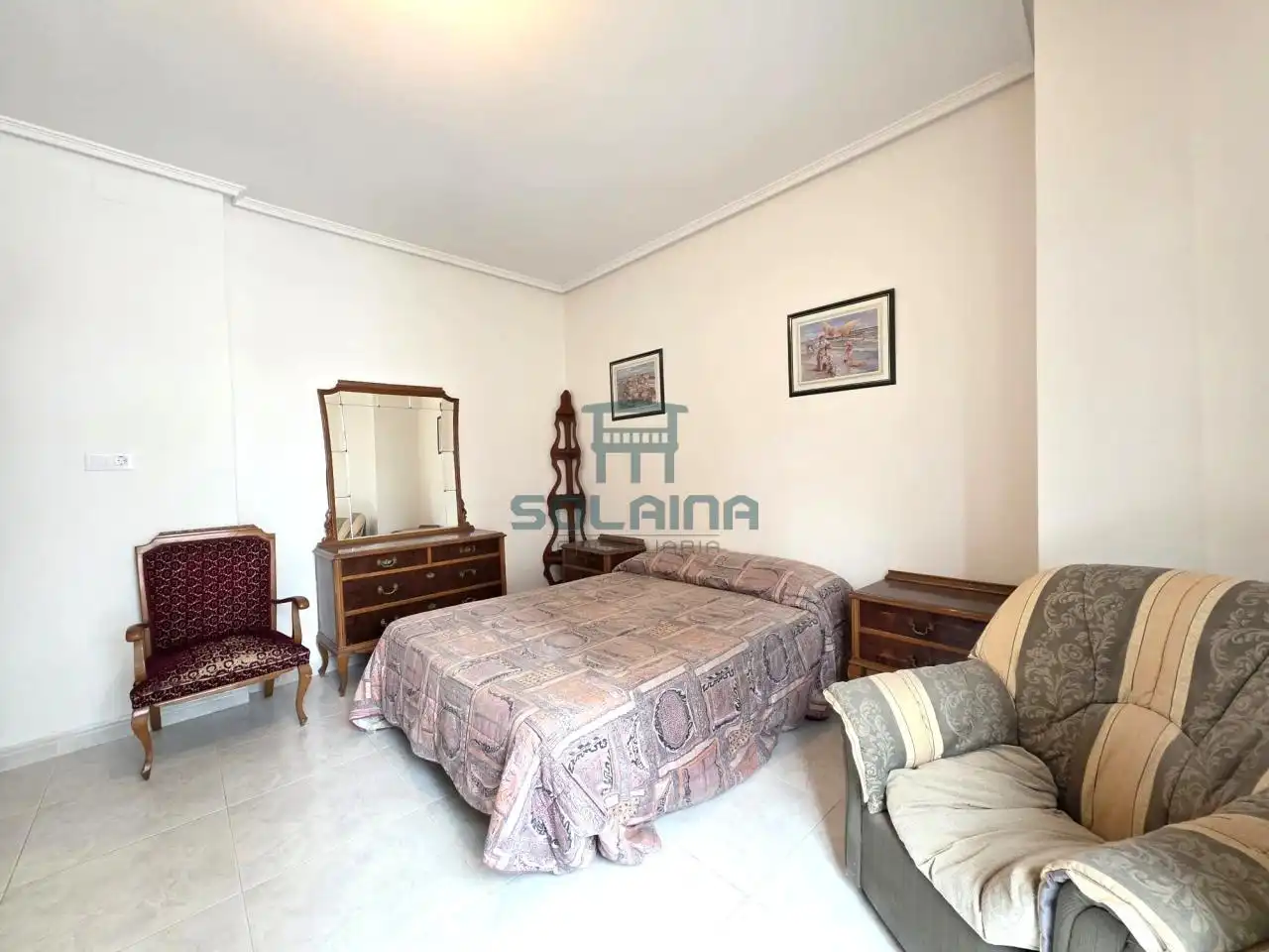 Habitación de Piso en venta en Ourense Capital  con Calefacción y Trastero