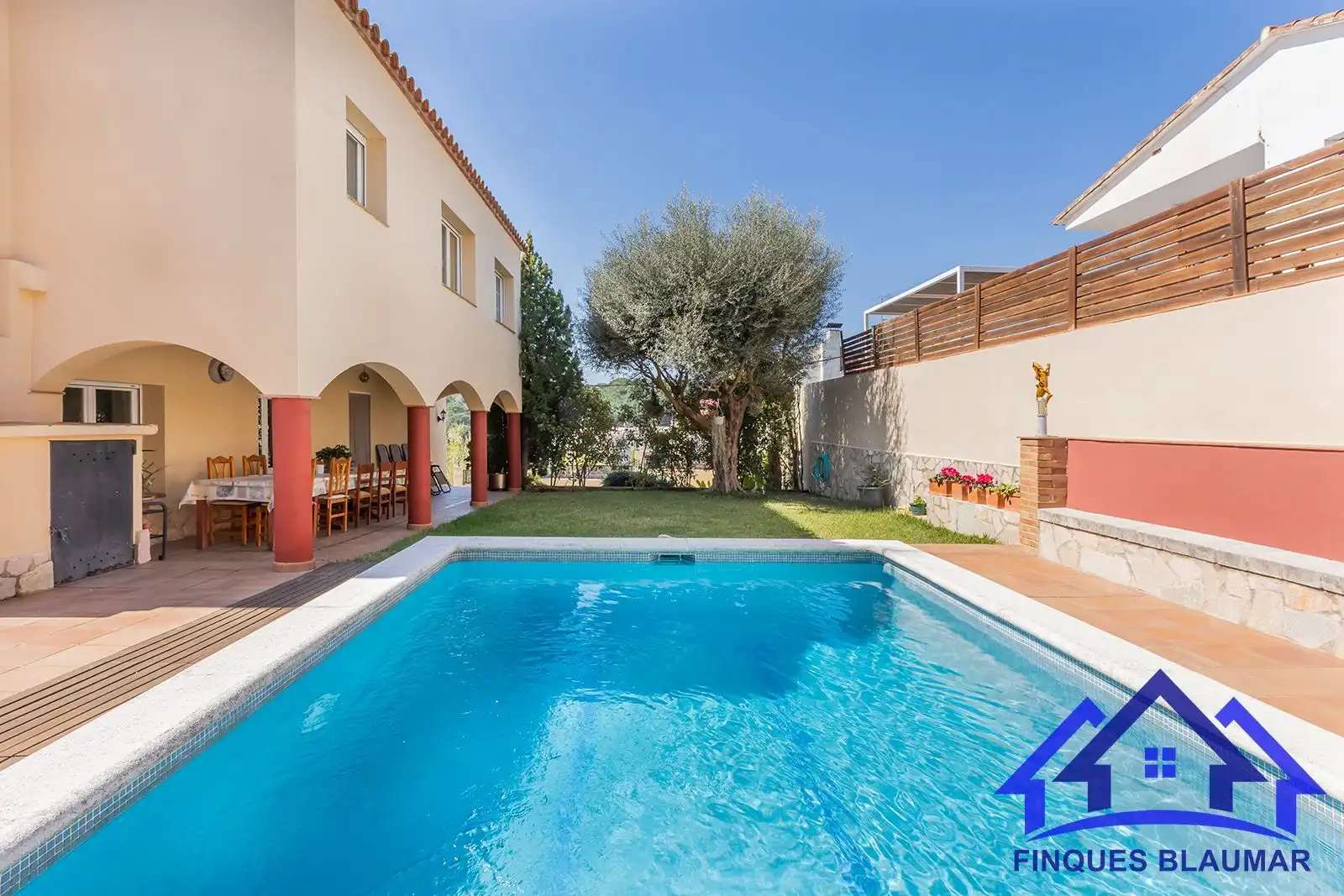 Piscina de Casa o xalet en venda en Arenys de Mar amb Calefacció, Jardí privat i Terrassa