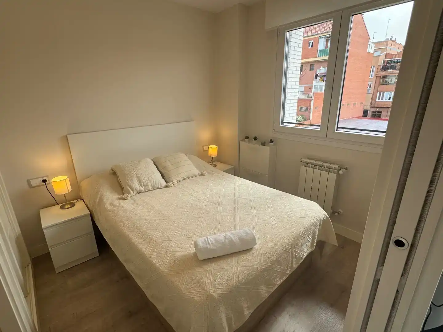 Habitación de Piso de alquiler en  Madrid Capital con Aire acondicionado
