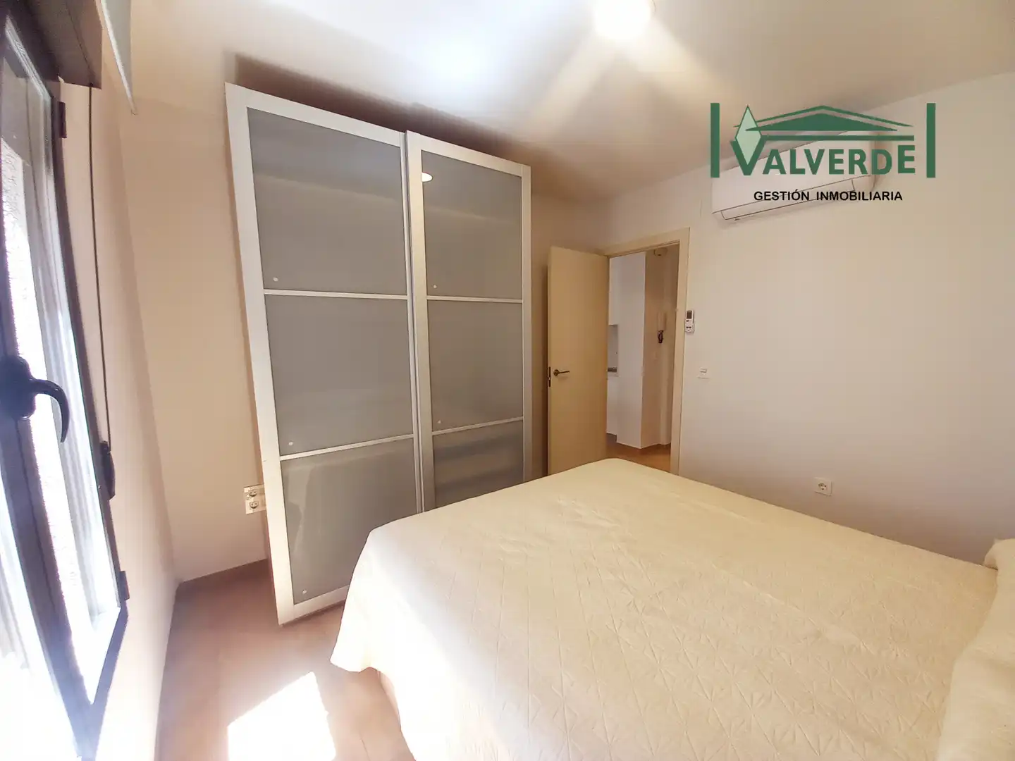 Bedroom of Apartments for rent in Granada  with Air Conditioner, Heating and Furnished