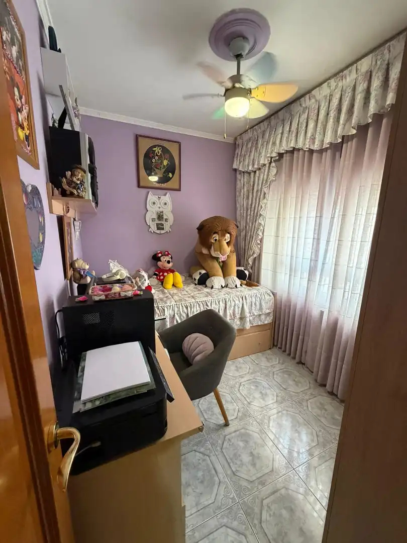 Habitación de Piso en venta en Sabadell con Calefacción