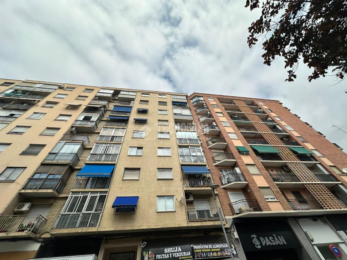 Vista exterior de Pis en venda en  Zaragoza Capital