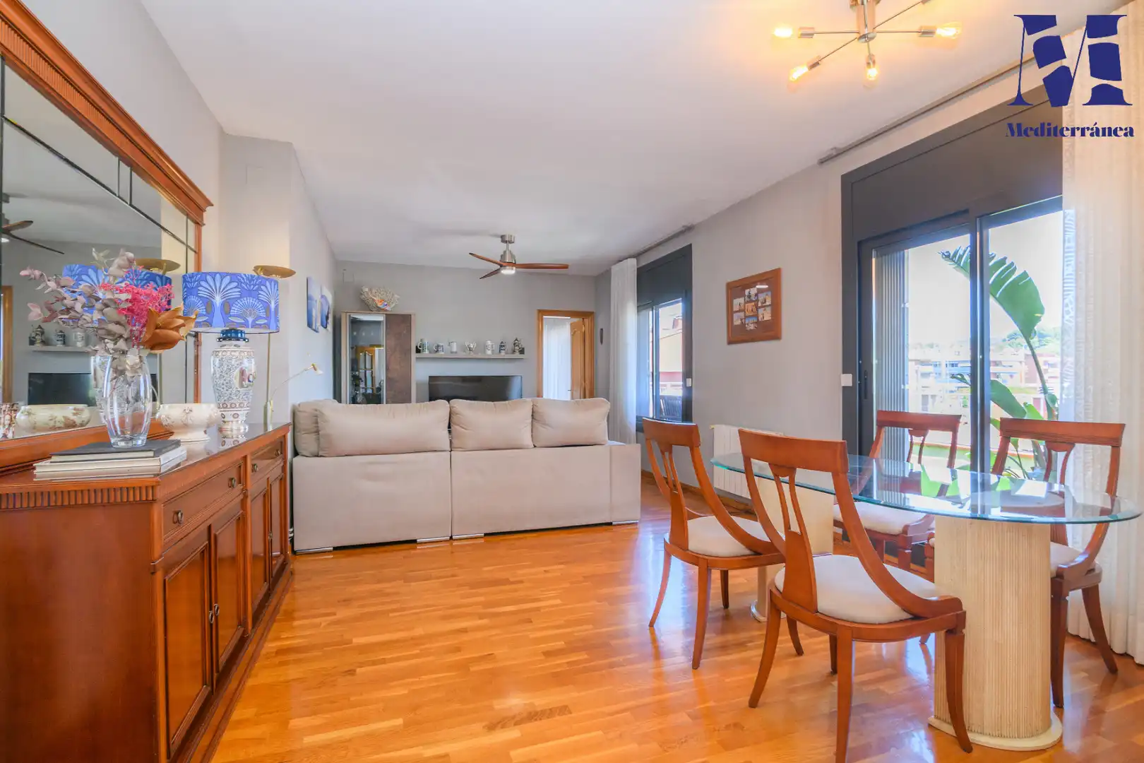 Sala d'estar de Àtic en venda en Castelldefels amb Aire condicionat, Calefacció i Parquet