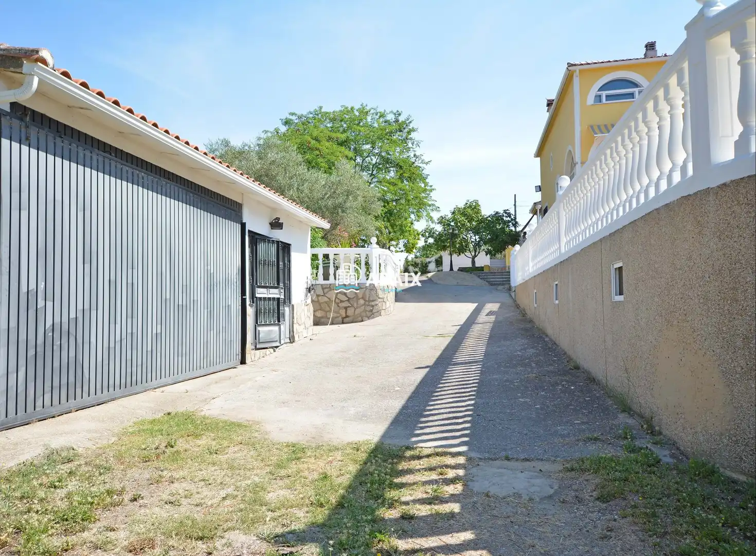 Vista exterior de Casa o xalet en venda en Malpartida de Cáceres amb Aire condicionat, Calefacció i Jacuzzi