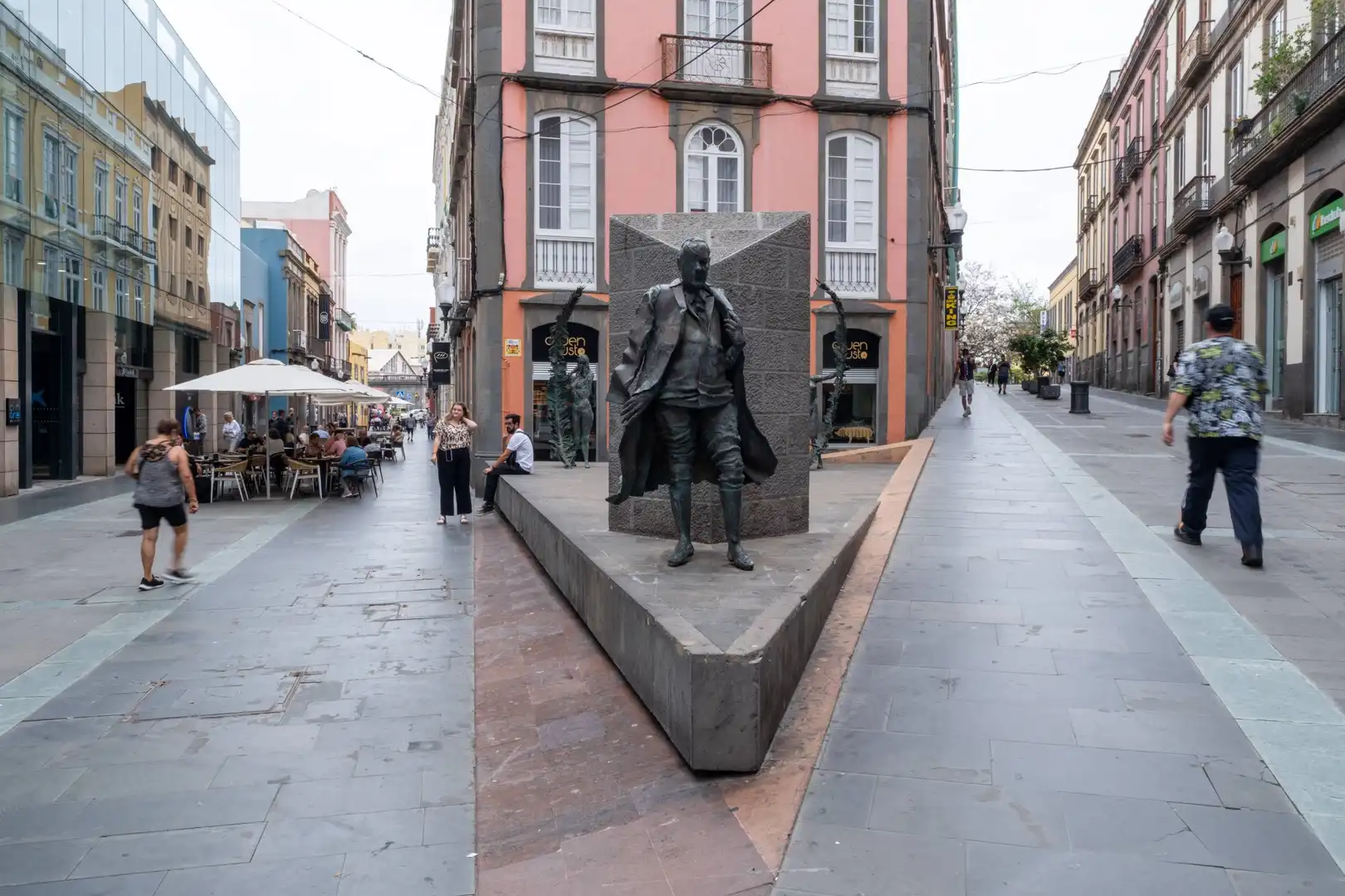 Vista exterior de Àtic en venda en Las Palmas de Gran Canaria amb Aire condicionat, Calefacció i Terrassa