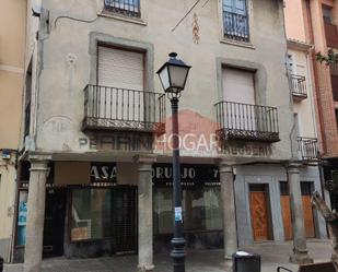 Vista exterior de Casa adosada en venda en Arévalo amb Terrassa i Balcó