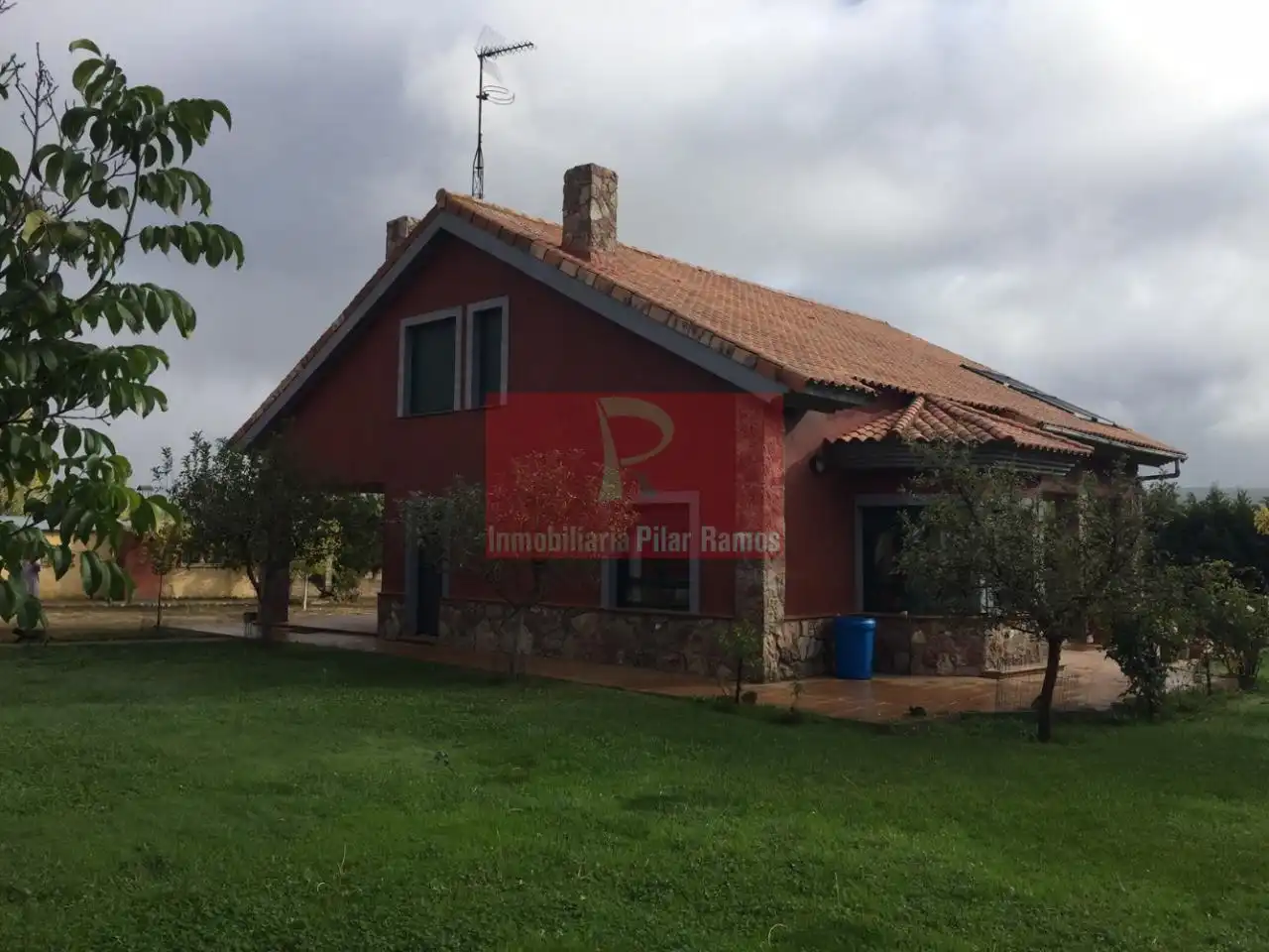 Xalet amb jardí en venda a Garrafe de Torío, imagen 3