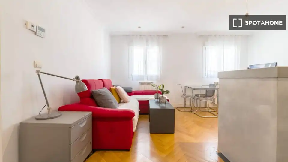 Wohnzimmer von Wohnung zur Miete in Madrid mit Klimaanlage, Heizung und Möbliert