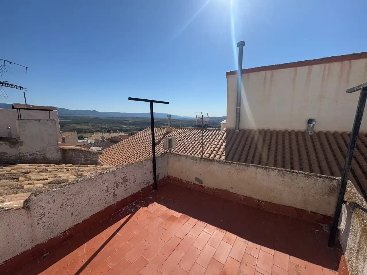 Country homes for sale in Serón