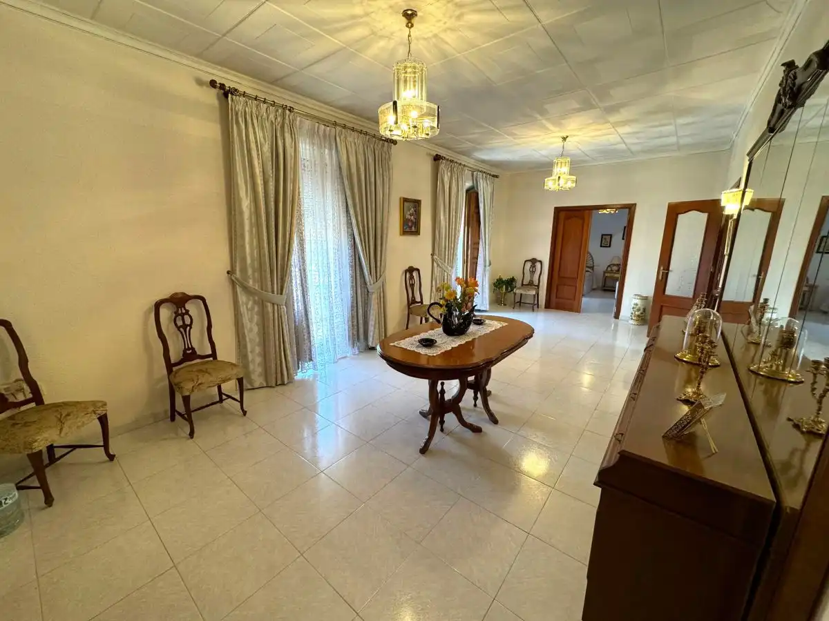 House for sale in Valdepeñas