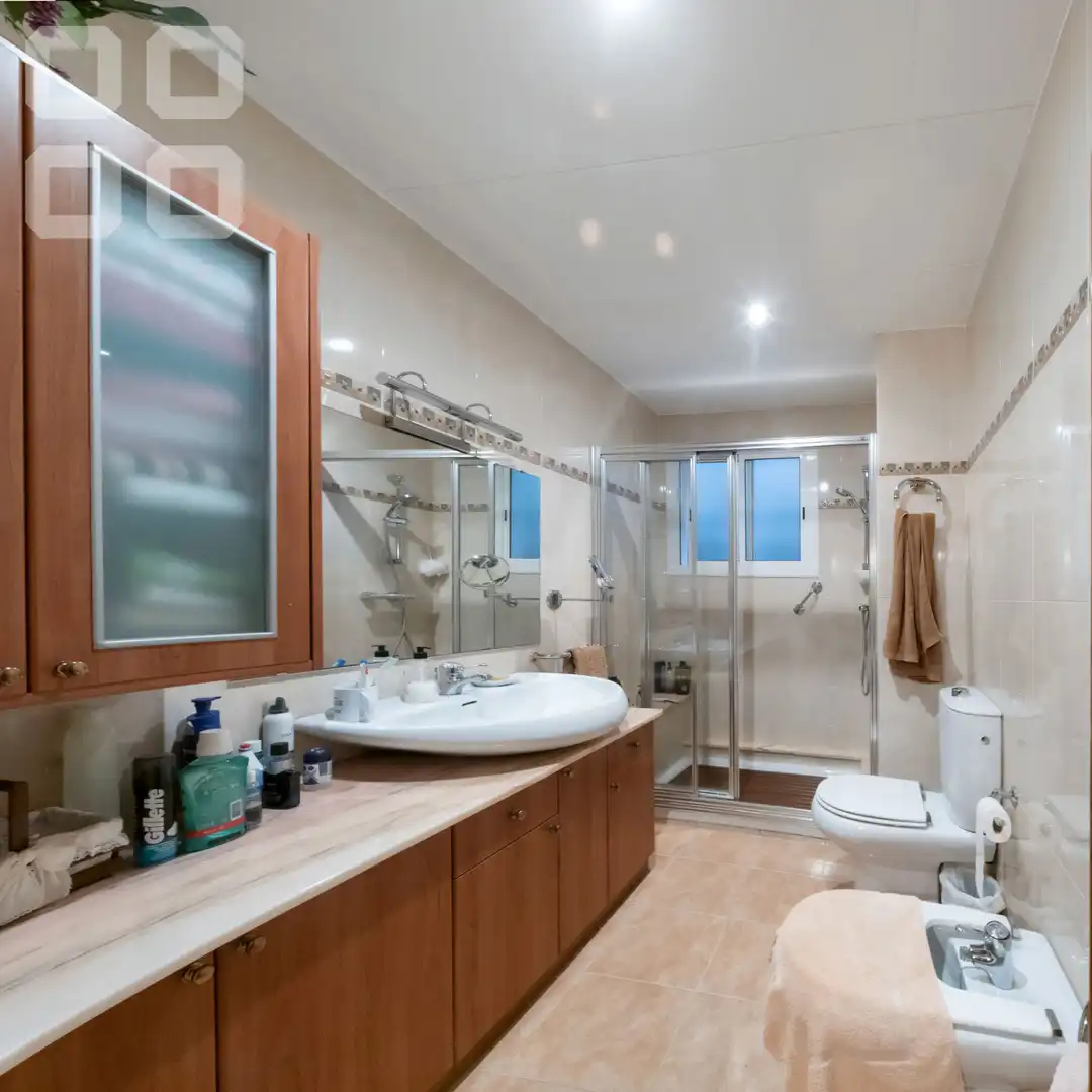 Baño de Piso en venta en Barcelona con Aire acondicionado, Calefacción y Amueblado
