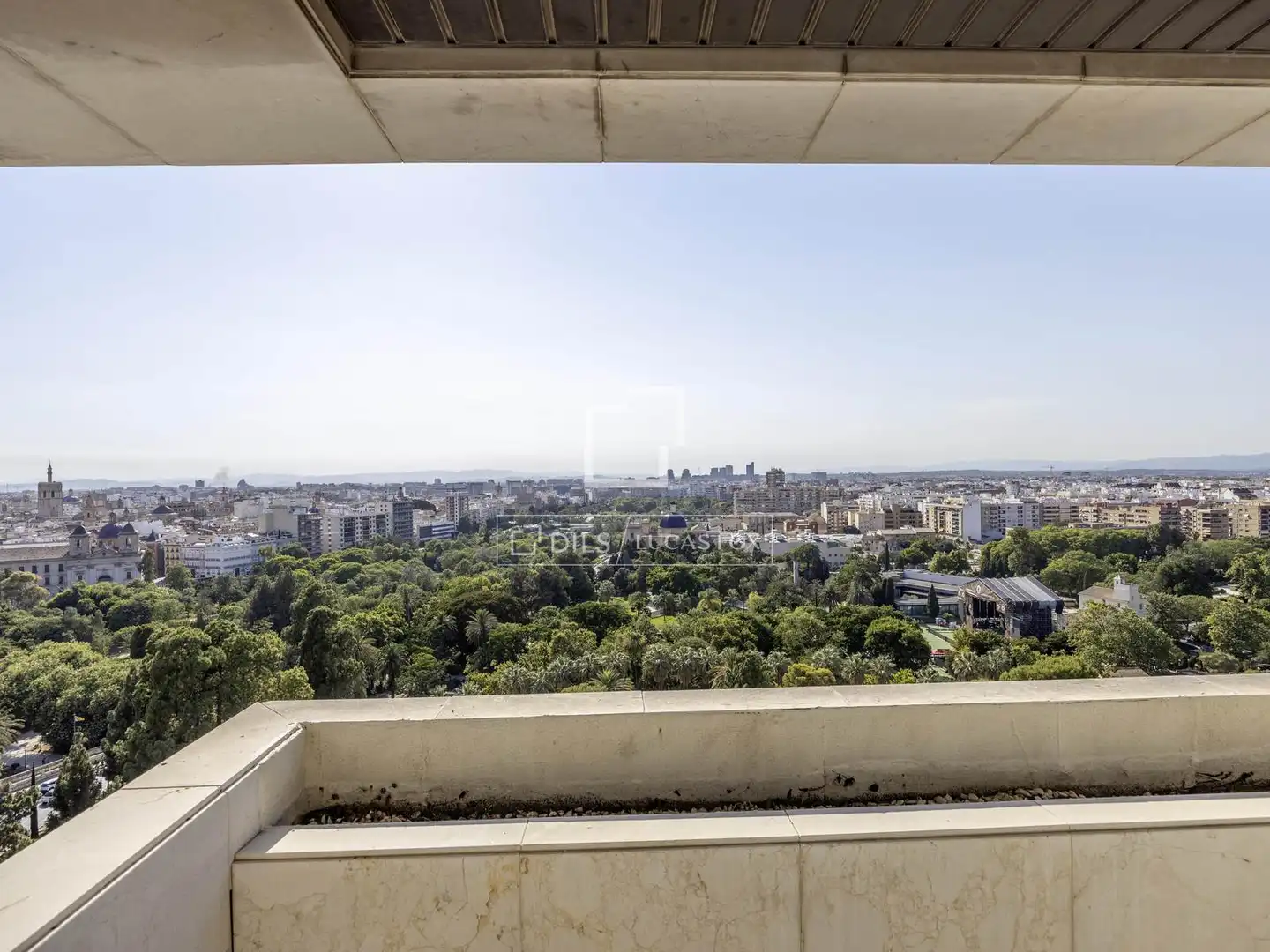 Vista exterior de Piso en venta en Valencia con Aire acondicionado, Calefacción y Terraza