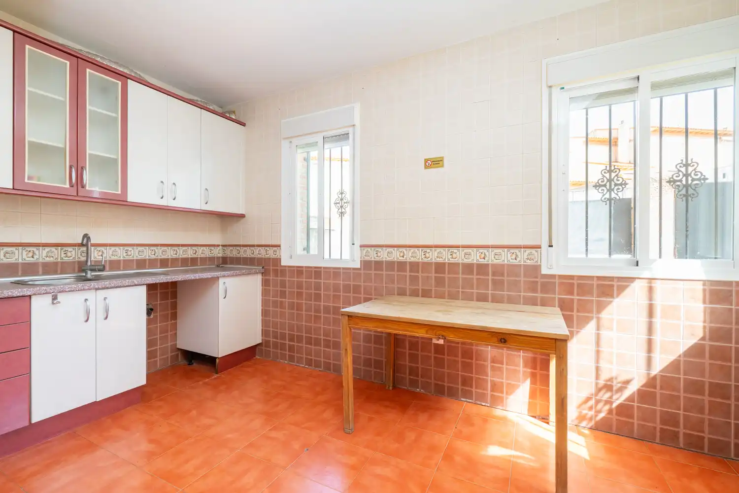 Cocina de Casa adosada en venta en Santa Cruz del Retamar con Calefacción y Piscina